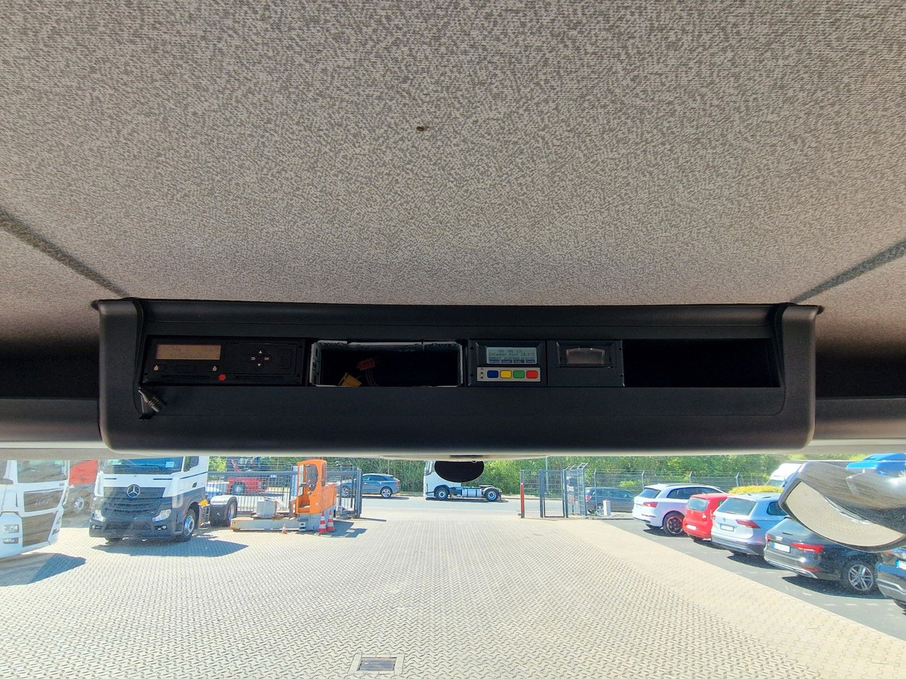 Kamion hladnjača MAN TGM 18.290 4X2 LL / Ldbw / Carrier Supra 1250Mt: slika Kamion hladnjača MAN TGM 18.290 4X2 LL / Ldbw / Carrier Supra 1250Mt Kamion hladnjača MAN TGM 18.290 4X2 LL / Ldbw / Carrier Supra 1250Mt: slika Kamion hladnjača MAN TGM 18.290 4X2 LL / Ldbw / Carrier Supra 1250Mt