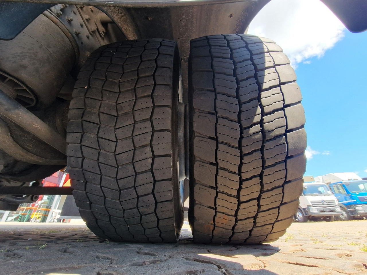 Kamion hladnjača MAN TGM 18.290 4X2 LL / Ldbw / Carrier Supra 1250Mt: slika Kamion hladnjača MAN TGM 18.290 4X2 LL / Ldbw / Carrier Supra 1250Mt Kamion hladnjača MAN TGM 18.290 4X2 LL / Ldbw / Carrier Supra 1250Mt: slika Kamion hladnjača MAN TGM 18.290 4X2 LL / Ldbw / Carrier Supra 1250Mt