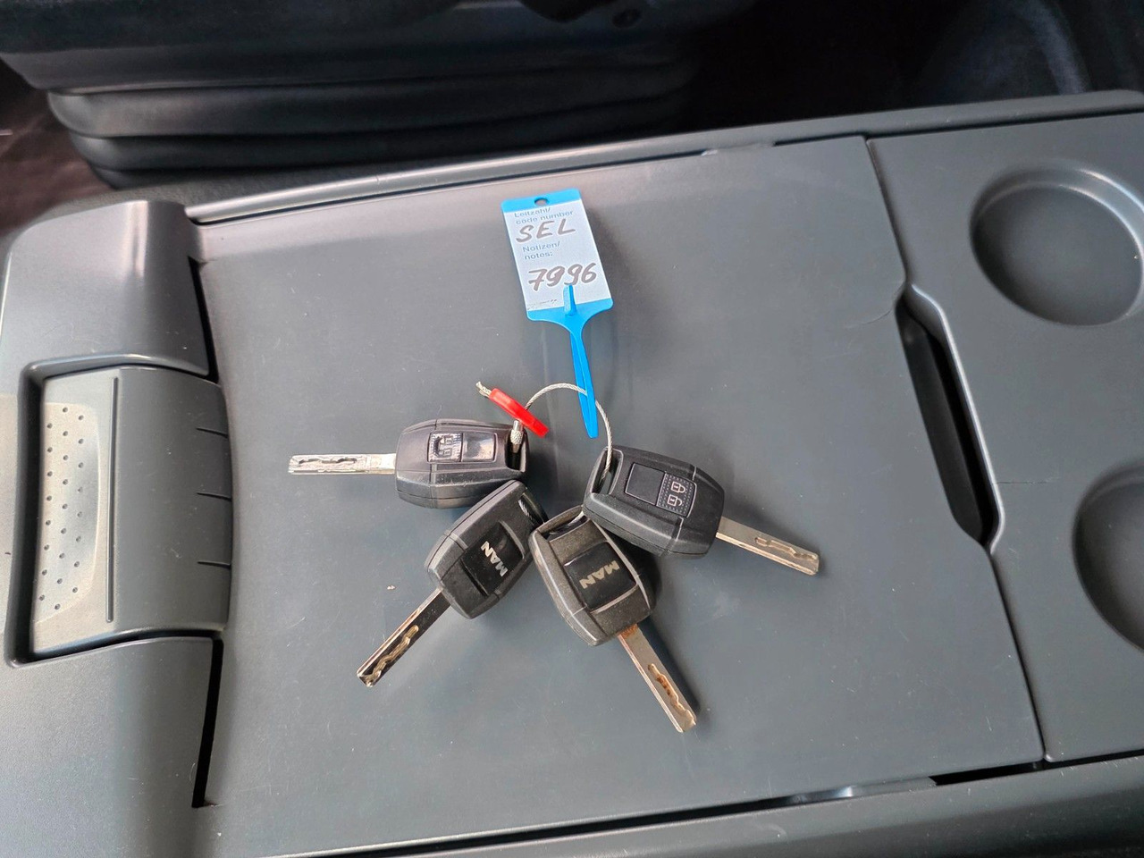 Kamion hladnjača MAN TGM 18.290 4X2 LL / Ldbw / Triple Verdampfer: slika Kamion hladnjača MAN TGM 18.290 4X2 LL / Ldbw / Triple Verdampfer Kamion hladnjača MAN TGM 18.290 4X2 LL / Ldbw / Triple Verdampfer: slika Kamion hladnjača MAN TGM 18.290 4X2 LL / Ldbw / Triple Verdampfer