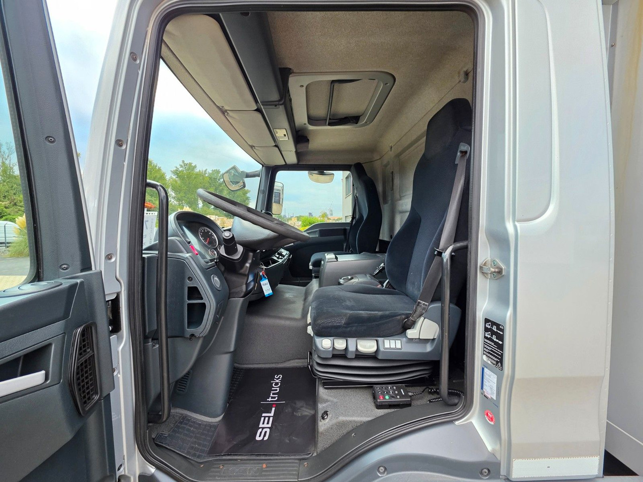 Kamion hladnjača MAN TGM 18.290 4X2 LL / Ldbw / Triple Verdampfer: slika Kamion hladnjača MAN TGM 18.290 4X2 LL / Ldbw / Triple Verdampfer Kamion hladnjača MAN TGM 18.290 4X2 LL / Ldbw / Triple Verdampfer: slika Kamion hladnjača MAN TGM 18.290 4X2 LL / Ldbw / Triple Verdampfer