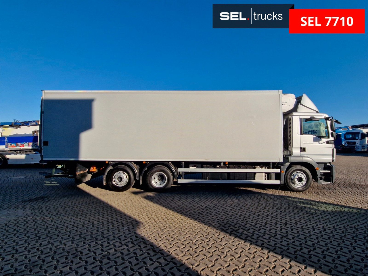 MAN TGM 22.290 6X2-4 LL / Ladebordwand / Thermo King - Kamion hladnjača: slika MAN TGM 22.290 6X2-4 LL / Ladebordwand / Thermo King - Kamion hladnjača MAN TGM 22.290 6X2-4 LL / Ladebordwand / Thermo King - Kamion hladnjača: slika MAN TGM 22.290 6X2-4 LL / Ladebordwand / Thermo King - Kamion hladnjača