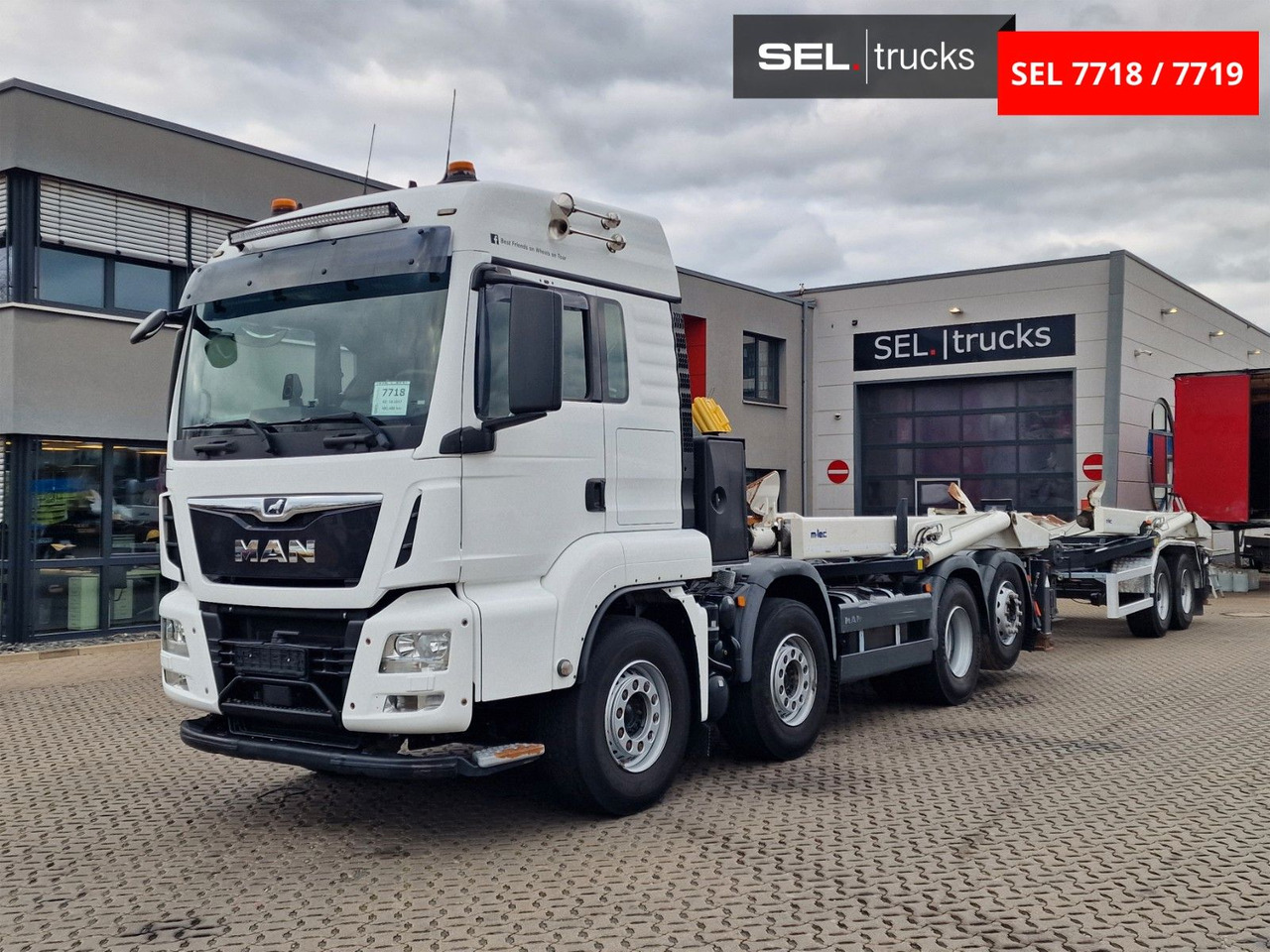 MAN TGS 35.500.8X2-6 BL / Silosteller / Lenkachse - Kiper: slika MAN TGS 35.500.8X2-6 BL / Silosteller / Lenkachse - Kiper MAN TGS 35.500.8X2-6 BL / Silosteller / Lenkachse - Kiper: slika MAN TGS 35.500.8X2-6 BL / Silosteller / Lenkachse - Kiper