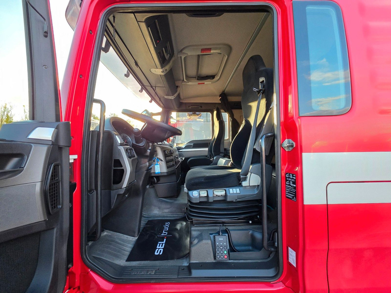 Kamion s kranom MAN TGX 26.360 6x2-2 BL / Intarder / HIAB 166K PRO: slika Kamion s kranom MAN TGX 26.360 6x2-2 BL / Intarder / HIAB 166K PRO Kamion s kranom MAN TGX 26.360 6x2-2 BL / Intarder / HIAB 166K PRO: slika Kamion s kranom MAN TGX 26.360 6x2-2 BL / Intarder / HIAB 166K PRO