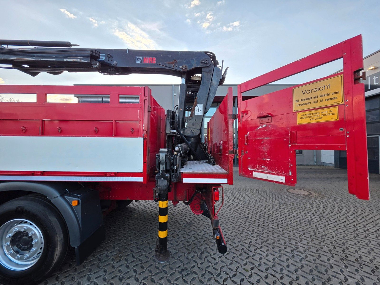 Kamion s kranom MAN TGX 26.360 6x2-2 BL / Intarder / HIAB 166K PRO: slika Kamion s kranom MAN TGX 26.360 6x2-2 BL / Intarder / HIAB 166K PRO Kamion s kranom MAN TGX 26.360 6x2-2 BL / Intarder / HIAB 166K PRO: slika Kamion s kranom MAN TGX 26.360 6x2-2 BL / Intarder / HIAB 166K PRO