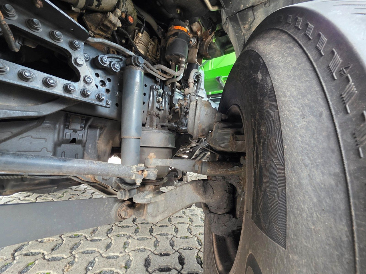 Kamion cisterna Mercedes-Benz Antos 2643 / Ret. / ADR AT / Lenkachse /KOMPLETT: slika Kamion cisterna Mercedes-Benz Antos 2643 / Ret. / ADR AT / Lenkachse /KOMPLETT Kamion cisterna Mercedes-Benz Antos 2643 / Ret. / ADR AT / Lenkachse /KOMPLETT: slika Kamion cisterna Mercedes-Benz Antos 2643 / Ret. / ADR AT / Lenkachse /KOMPLETT