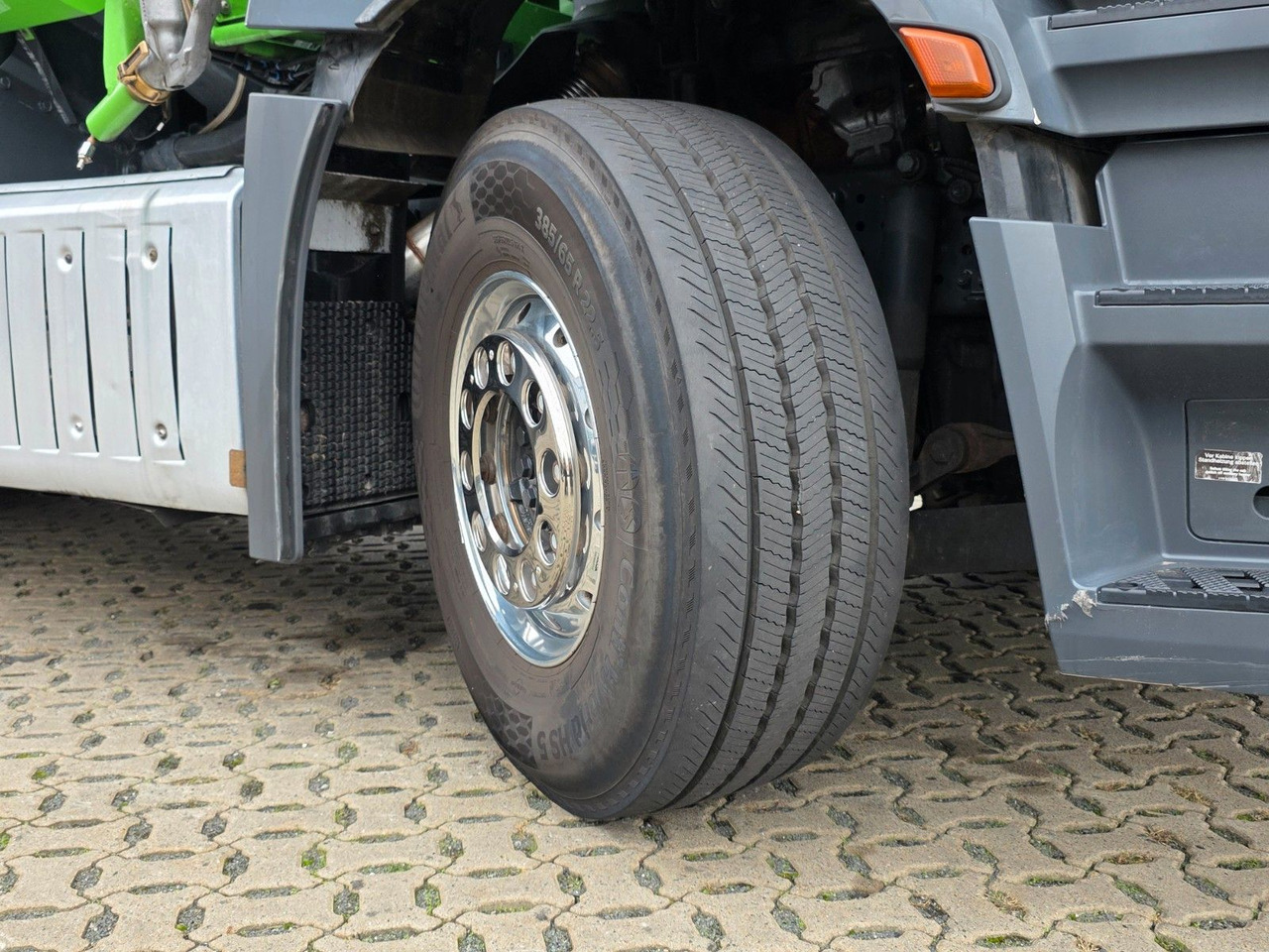 Kamion cisterna Mercedes-Benz Antos 2643 / Ret. / ADR AT / Lenkachse /KOMPLETT: slika Kamion cisterna Mercedes-Benz Antos 2643 / Ret. / ADR AT / Lenkachse /KOMPLETT Kamion cisterna Mercedes-Benz Antos 2643 / Ret. / ADR AT / Lenkachse /KOMPLETT: slika Kamion cisterna Mercedes-Benz Antos 2643 / Ret. / ADR AT / Lenkachse /KOMPLETT