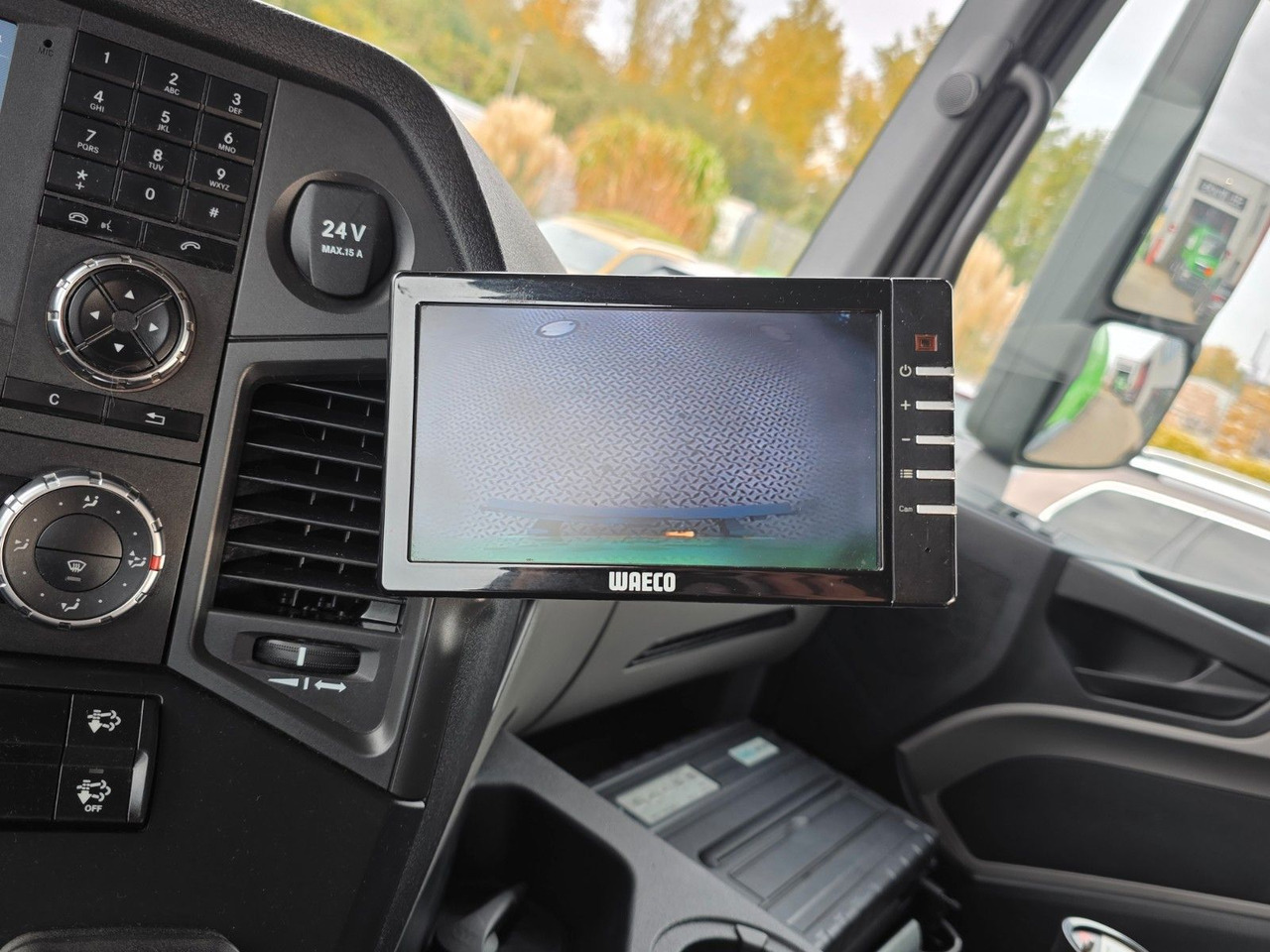 Kamion cisterna Mercedes-Benz Antos 2643 / Ret. / ADR AT / Lenkachse /KOMPLETT: slika Kamion cisterna Mercedes-Benz Antos 2643 / Ret. / ADR AT / Lenkachse /KOMPLETT Kamion cisterna Mercedes-Benz Antos 2643 / Ret. / ADR AT / Lenkachse /KOMPLETT: slika Kamion cisterna Mercedes-Benz Antos 2643 / Ret. / ADR AT / Lenkachse /KOMPLETT