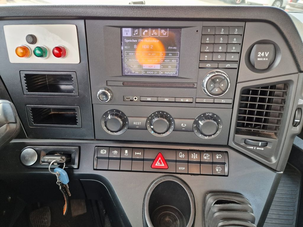 Kamion s kranom Mercedes-Benz Arocs 1830 / Atlas 105.2 - A2L / NEUE BATTERIEN Mercedes-Benz Arocs 1830 / Atlas 105.2 - A2L / NEUE BATTERIEN: slika Kamion s kranom Mercedes-Benz Arocs 1830 / Atlas 105.2 - A2L / NEUE BATTERIEN Mercedes-Benz Arocs 1830 / Atlas 105.2 - A2L / NEUE BATTERIEN Kamion s kranom Mercedes-Benz Arocs 1830 / Atlas 105.2 - A2L / NEUE BATTERIEN Mercedes-Benz Arocs 1830 / Atlas 105.2 - A2L / NEUE BATTERIEN: slika Kamion s kranom Mercedes-Benz Arocs 1830 / Atlas 105.2 - A2L / NEUE BATTERIEN Mercedes-Benz Arocs 1830 / Atlas 105.2 - A2L / NEUE BATTERIEN