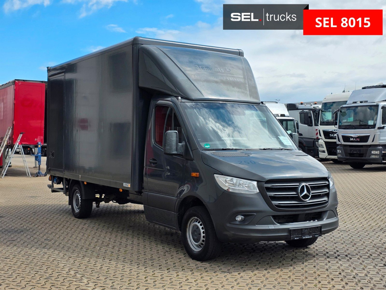 Mercedes-Benz Sprinter 316 Cdi / Ladebordwand / 6D - Dostavno vozilo sa zatvorenim sandukom: slika Mercedes-Benz Sprinter 316 Cdi / Ladebordwand / 6D - Dostavno vozilo sa zatvorenim sandukom Mercedes-Benz Sprinter 316 Cdi / Ladebordwand / 6D - Dostavno vozilo sa zatvorenim sandukom: slika Mercedes-Benz Sprinter 316 Cdi / Ladebordwand / 6D - Dostavno vozilo sa zatvorenim sandukom