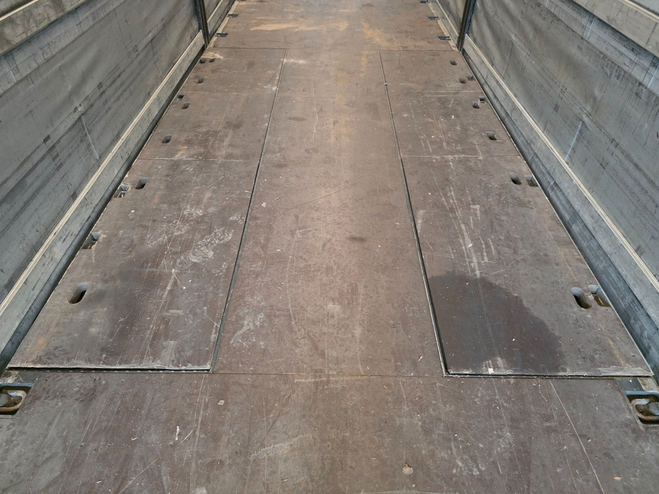 Poluprikolica s ceradom Meusburger MPS-3 / Radmulde / Lenk-Liftachse /Verbreiterbar: slika Poluprikolica s ceradom Meusburger MPS-3 / Radmulde / Lenk-Liftachse /Verbreiterbar