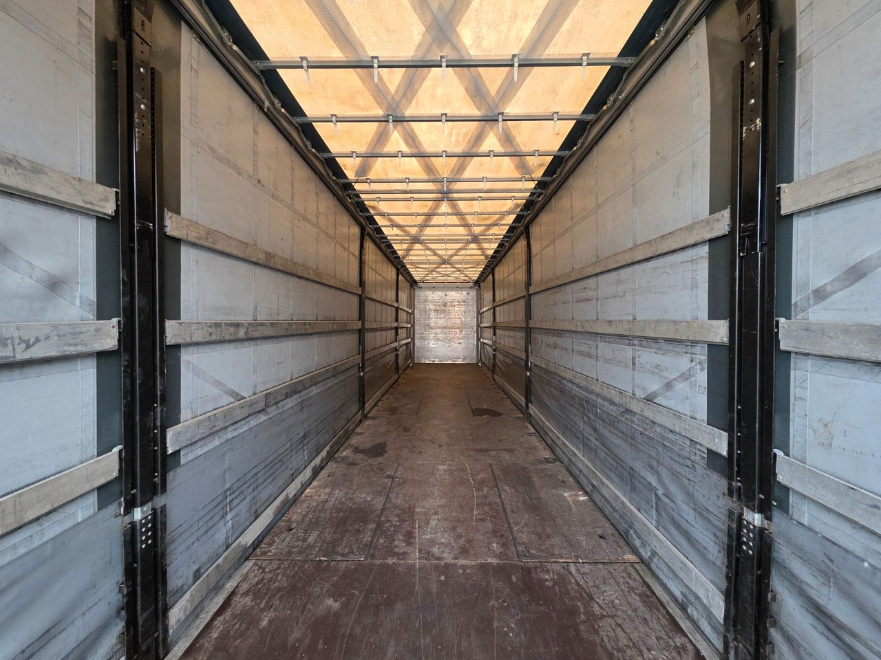 Poluprikolica s ceradom Meusburger MPS-3 / Radmulde / Lenk-Liftachse /Verbreiterbar: slika Poluprikolica s ceradom Meusburger MPS-3 / Radmulde / Lenk-Liftachse /Verbreiterbar