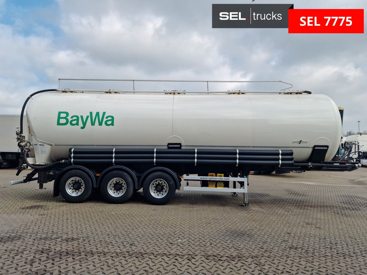 Spitzer SKS 27 / Kippsilo / 53.000 l / Liftachse - Silos poluprikolica: slika Spitzer SKS 27 / Kippsilo / 53.000 l / Liftachse - Silos poluprikolica Spitzer SKS 27 / Kippsilo / 53.000 l / Liftachse - Silos poluprikolica: slika Spitzer SKS 27 / Kippsilo / 53.000 l / Liftachse - Silos poluprikolica