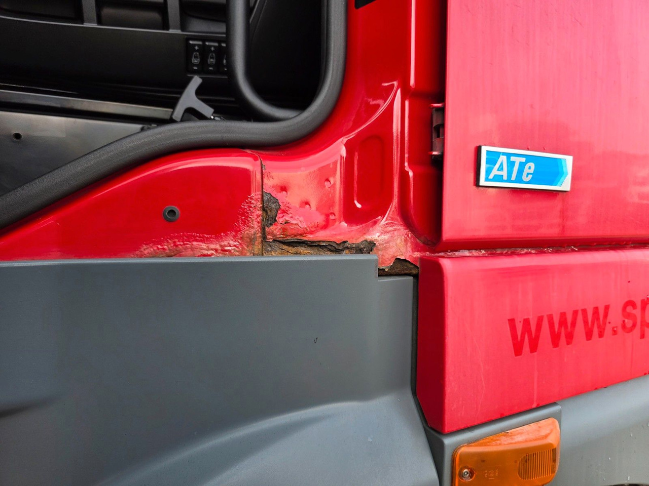 Tegljač DAF XF 105.460 / ZF Intarder / Standklimaanlage: slika Tegljač DAF XF 105.460 / ZF Intarder / Standklimaanlage Tegljač DAF XF 105.460 / ZF Intarder / Standklimaanlage: slika Tegljač DAF XF 105.460 / ZF Intarder / Standklimaanlage