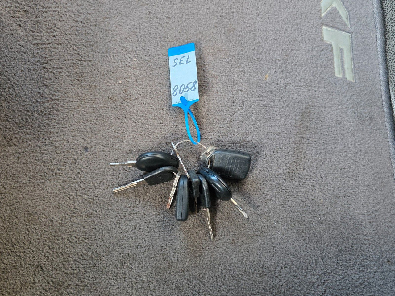 Tegljač DAF XF 105.460 / ZF Intarder / Standklimaanlage: slika Tegljač DAF XF 105.460 / ZF Intarder / Standklimaanlage Tegljač DAF XF 105.460 / ZF Intarder / Standklimaanlage: slika Tegljač DAF XF 105.460 / ZF Intarder / Standklimaanlage