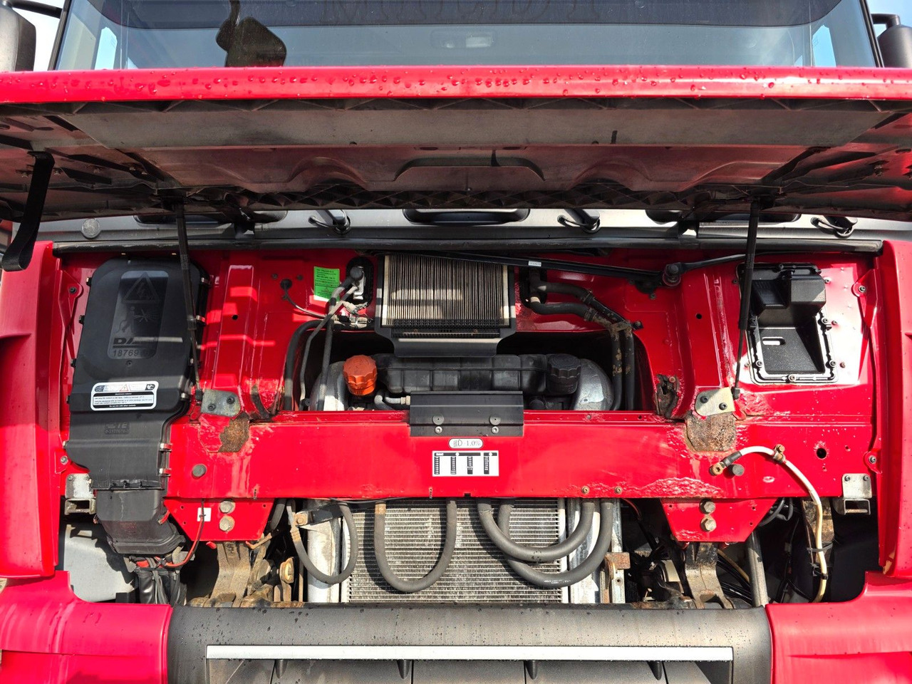 Tegljač DAF XF 105.460 / ZF Intarder / Standklimaanlage: slika Tegljač DAF XF 105.460 / ZF Intarder / Standklimaanlage Tegljač DAF XF 105.460 / ZF Intarder / Standklimaanlage: slika Tegljač DAF XF 105.460 / ZF Intarder / Standklimaanlage