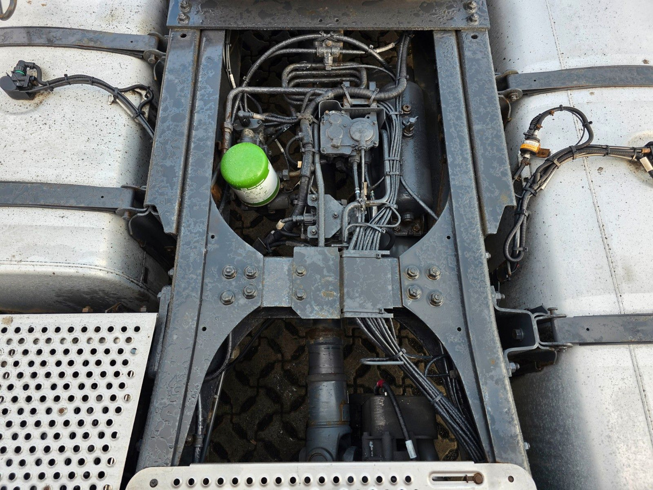 Tegljač DAF XF 105.460 / ZF Intarder / Standklimaanlage: slika Tegljač DAF XF 105.460 / ZF Intarder / Standklimaanlage Tegljač DAF XF 105.460 / ZF Intarder / Standklimaanlage: slika Tegljač DAF XF 105.460 / ZF Intarder / Standklimaanlage