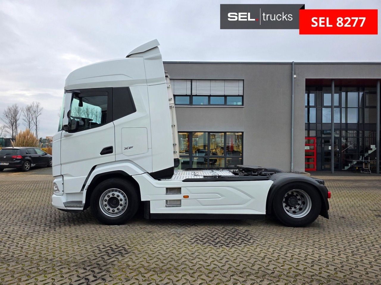 Tegljač DAF XF 530 FT / Intarder / 2 Tanks / Stanklima / 6E: slika Tegljač DAF XF 530 FT / Intarder / 2 Tanks / Stanklima / 6E