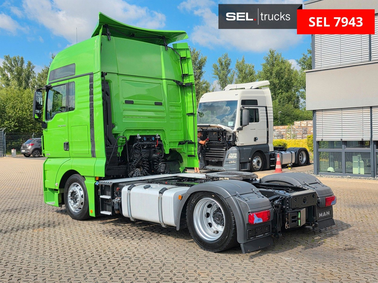 Tegljač MAN TGX 18.460 4X2 LLS-U /Retarder /2 Tanks /ADR  AT: slika Tegljač MAN TGX 18.460 4X2 LLS-U /Retarder /2 Tanks /ADR  AT Tegljač MAN TGX 18.460 4X2 LLS-U /Retarder /2 Tanks /ADR  AT: slika Tegljač MAN TGX 18.460 4X2 LLS-U /Retarder /2 Tanks /ADR  AT