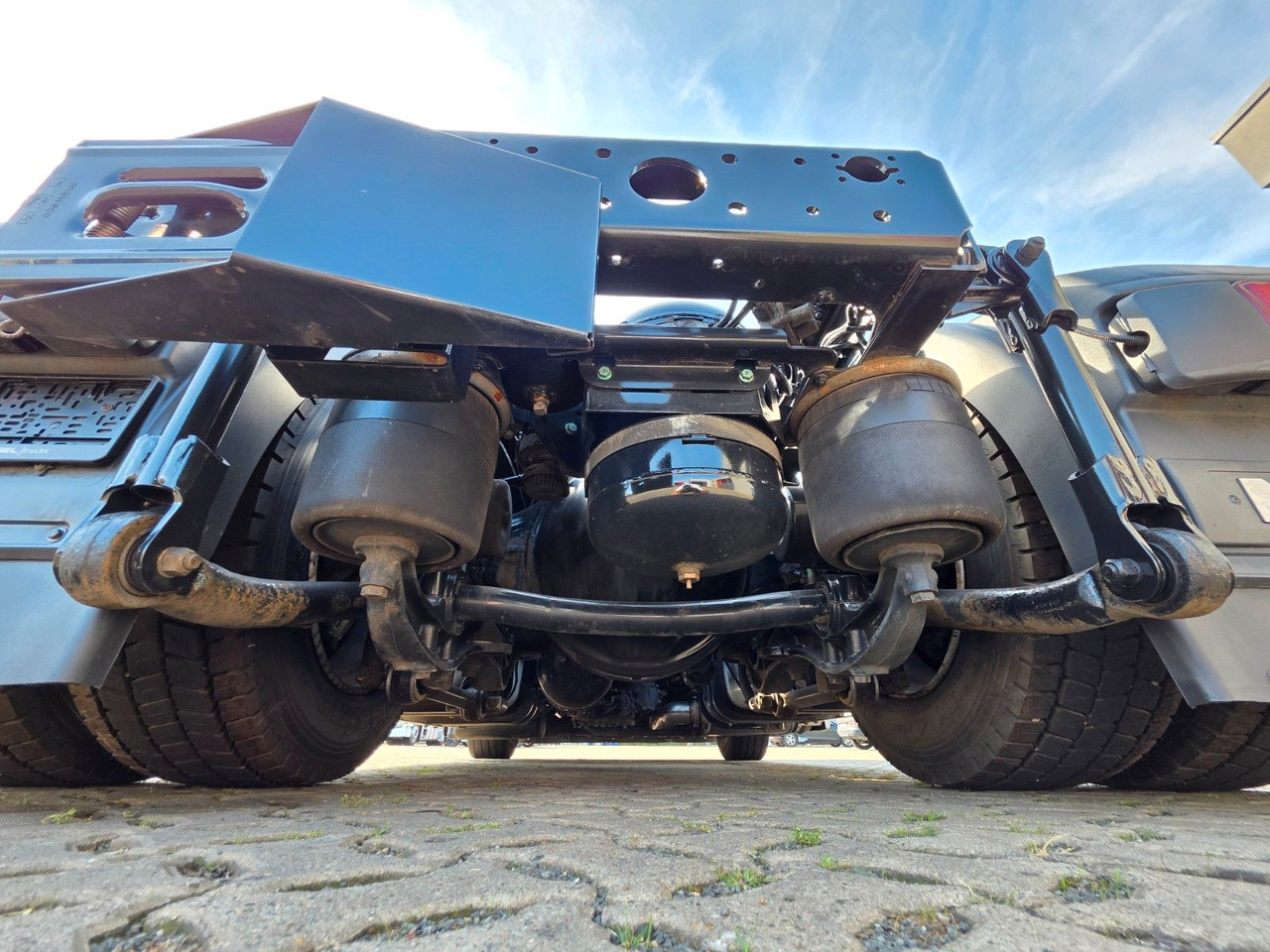 Tegljač MAN TGX 18.460 4X2 LLS-U / Retarder: slika Tegljač MAN TGX 18.460 4X2 LLS-U / Retarder