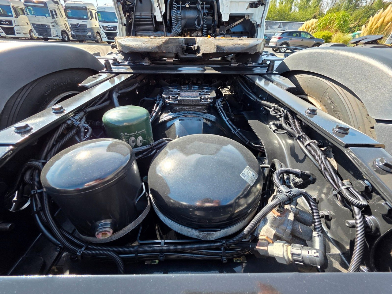 Tegljač MAN TGX 18.460 4X2 LLS-U / Retarder: slika Tegljač MAN TGX 18.460 4X2 LLS-U / Retarder