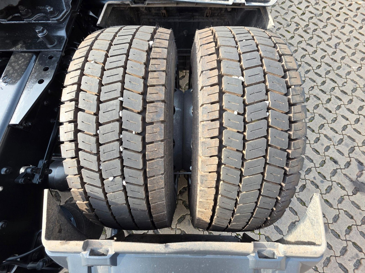 Tegljač MAN TGX 18.460 4X2 LLS-U / Retarder: slika Tegljač MAN TGX 18.460 4X2 LLS-U / Retarder