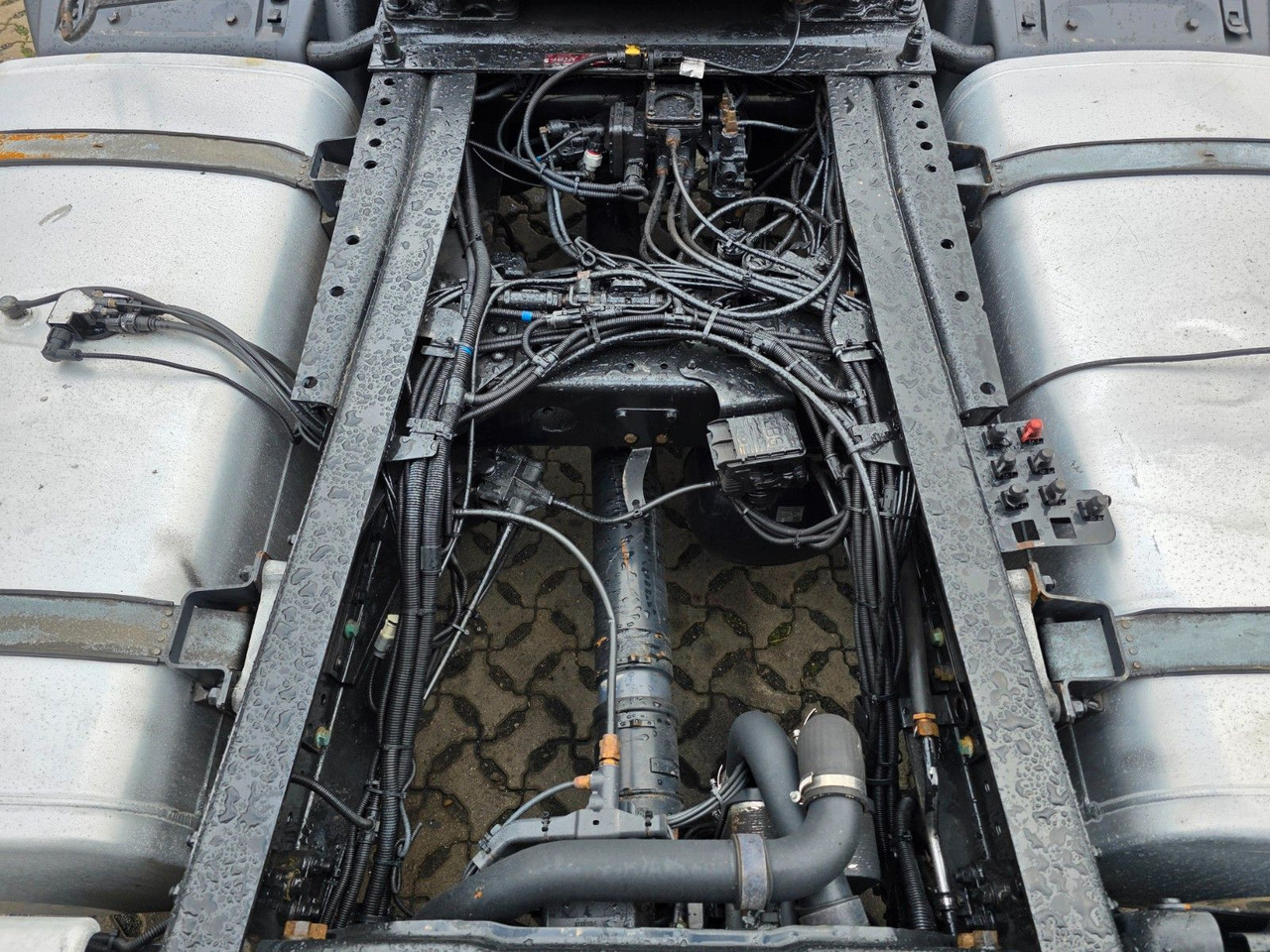 Tegljač MAN TGX 18.500 4x2 BLS / Retarder / 2 Tanks: slika Tegljač MAN TGX 18.500 4x2 BLS / Retarder / 2 Tanks Tegljač MAN TGX 18.500 4x2 BLS / Retarder / 2 Tanks: slika Tegljač MAN TGX 18.500 4x2 BLS / Retarder / 2 Tanks