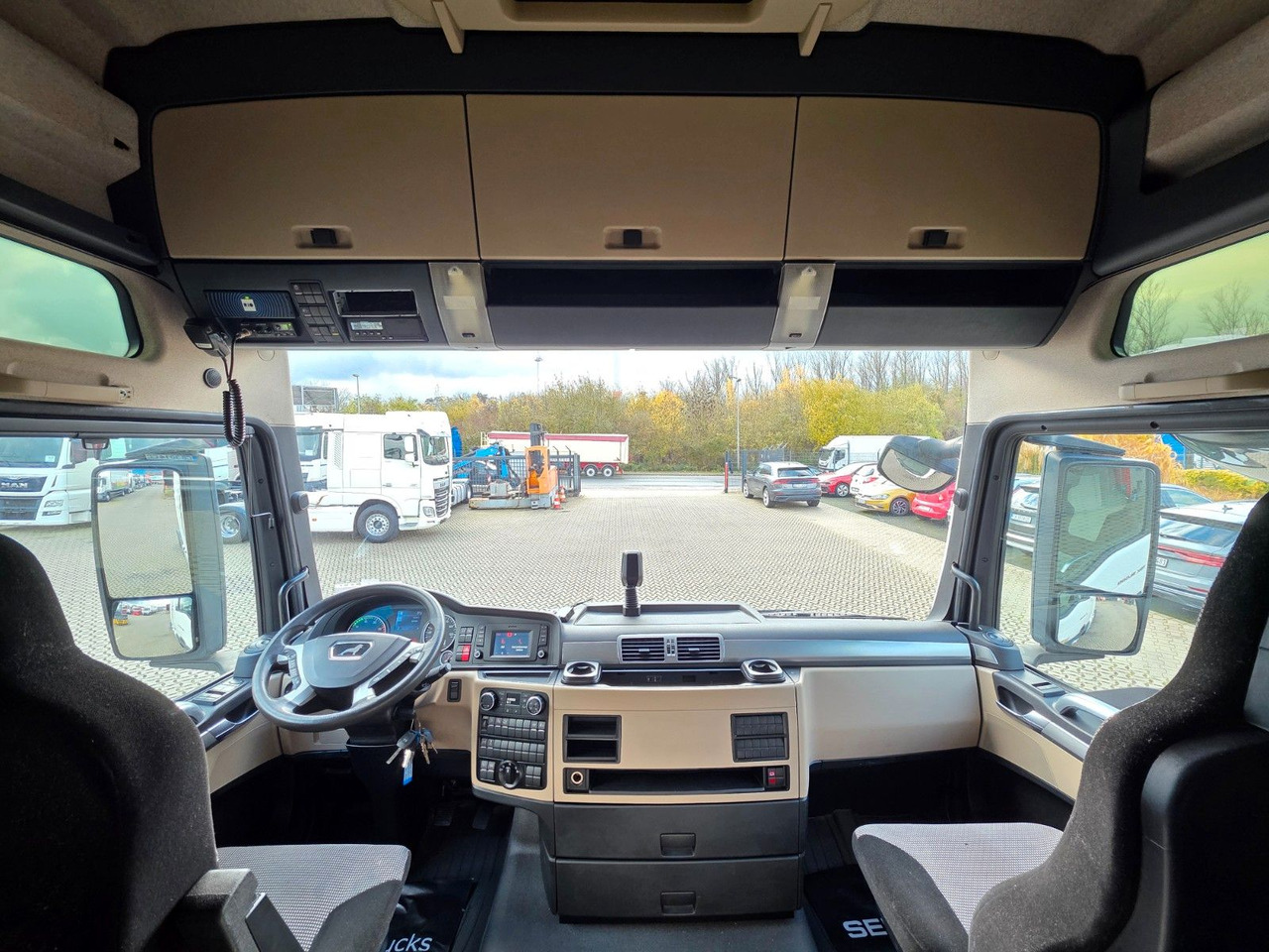 Tegljač MAN TGX 18.500 4x2 BLS / Retarder / 2 Tanks: slika Tegljač MAN TGX 18.500 4x2 BLS / Retarder / 2 Tanks Tegljač MAN TGX 18.500 4x2 BLS / Retarder / 2 Tanks: slika Tegljač MAN TGX 18.500 4x2 BLS / Retarder / 2 Tanks