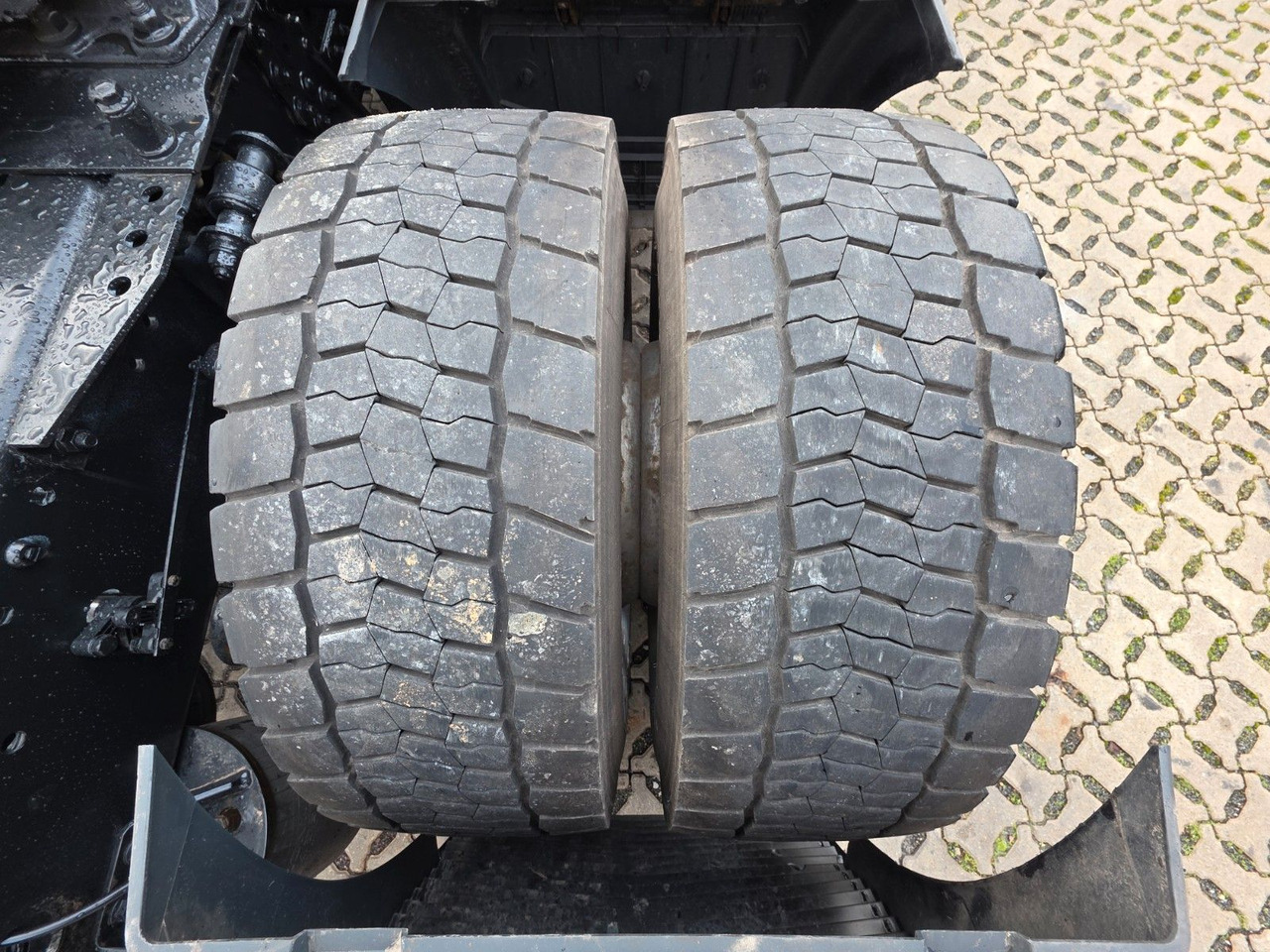 Tegljač MAN TGX 18.500 4x2 BLS / Retarder / 2 Tanks: slika Tegljač MAN TGX 18.500 4x2 BLS / Retarder / 2 Tanks Tegljač MAN TGX 18.500 4x2 BLS / Retarder / 2 Tanks: slika Tegljač MAN TGX 18.500 4x2 BLS / Retarder / 2 Tanks