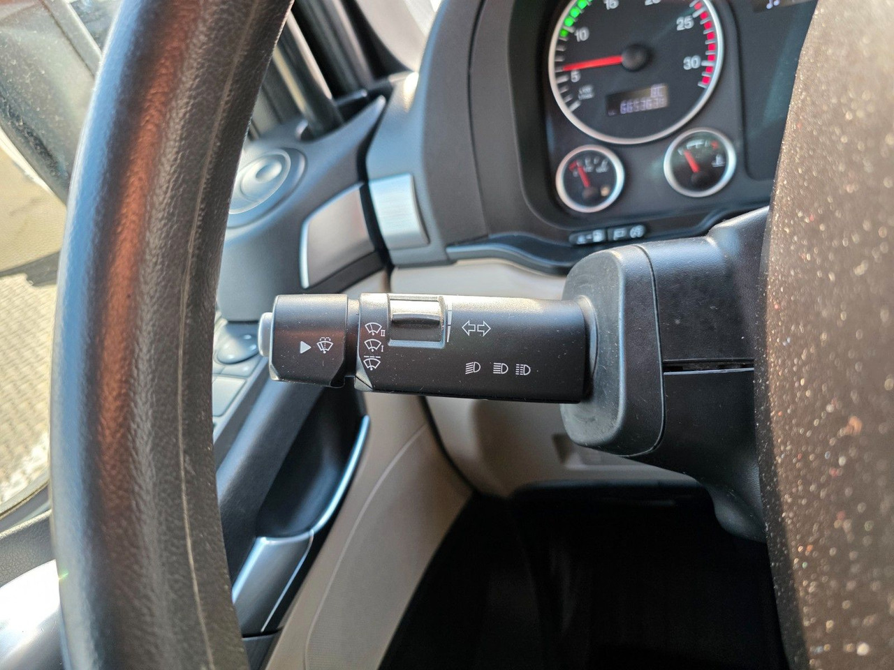 Tegljač MAN TGX 18.500 4x2 BLS / Retarder / 2 Tanks: slika Tegljač MAN TGX 18.500 4x2 BLS / Retarder / 2 Tanks Tegljač MAN TGX 18.500 4x2 BLS / Retarder / 2 Tanks: slika Tegljač MAN TGX 18.500 4x2 BLS / Retarder / 2 Tanks