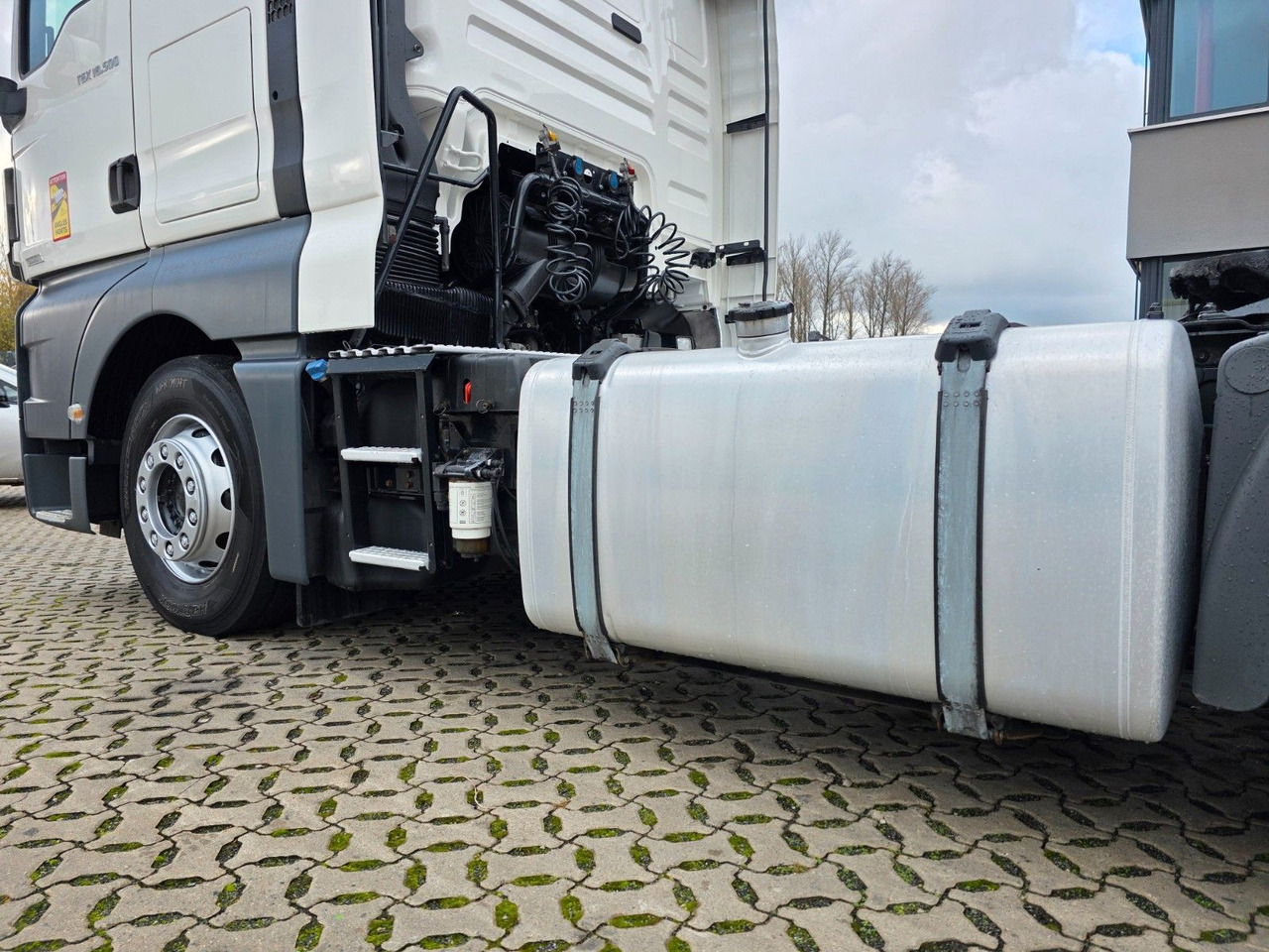 Tegljač MAN TGX 18.500 4x2 BLS / Retarder / 2 Tanks: slika Tegljač MAN TGX 18.500 4x2 BLS / Retarder / 2 Tanks Tegljač MAN TGX 18.500 4x2 BLS / Retarder / 2 Tanks: slika Tegljač MAN TGX 18.500 4x2 BLS / Retarder / 2 Tanks