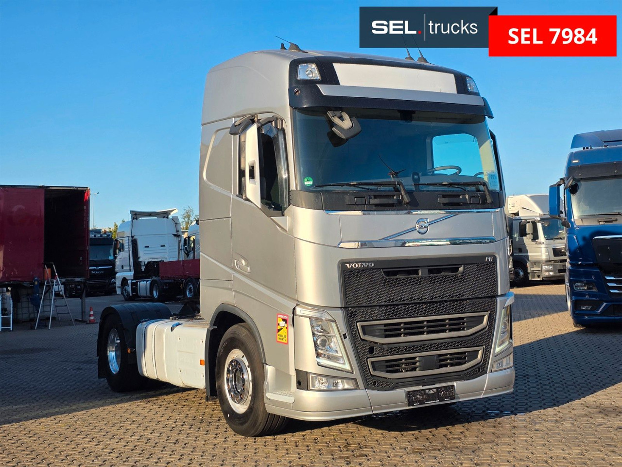 Volvo FH 460 / Nebenabtrieb / Standklimaanlage - Tegljač: slika Volvo FH 460 / Nebenabtrieb / Standklimaanlage - Tegljač Volvo FH 460 / Nebenabtrieb / Standklimaanlage - Tegljač: slika Volvo FH 460 / Nebenabtrieb / Standklimaanlage - Tegljač