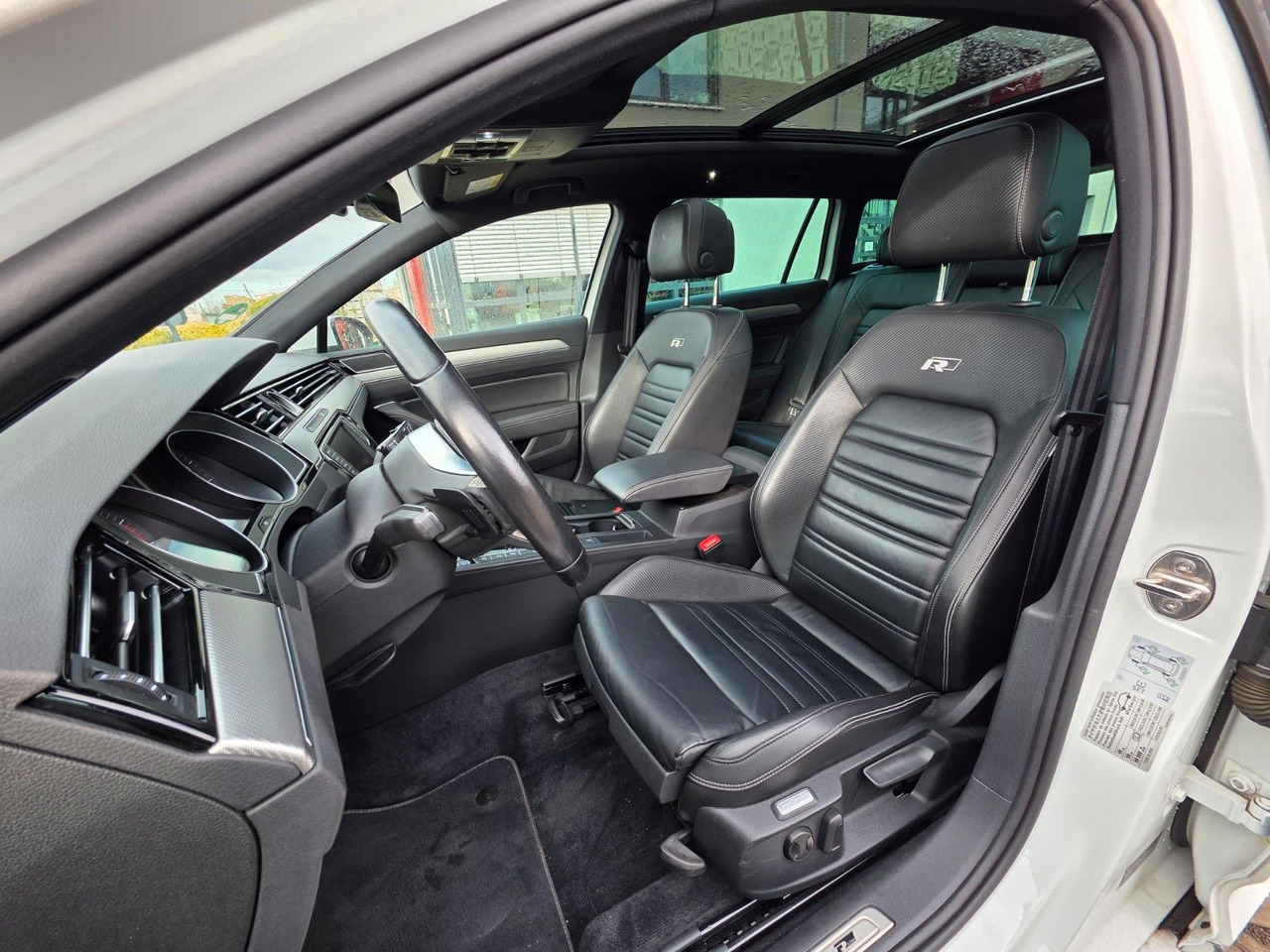 Karavan Volkswagen Passat Variant Highline BMT/Start-Stopp: slika Karavan Volkswagen Passat Variant Highline BMT/Start-Stopp