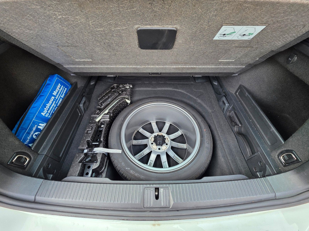 Karavan Volkswagen Passat Variant Highline BMT/Start-Stopp: slika Karavan Volkswagen Passat Variant Highline BMT/Start-Stopp