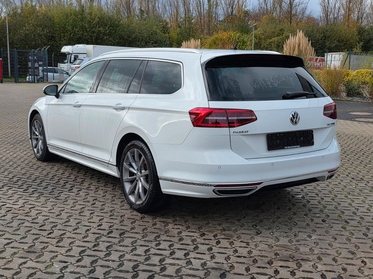 Karavan Volkswagen Passat Variant Highline BMT/Start-Stopp: slika Karavan Volkswagen Passat Variant Highline BMT/Start-Stopp