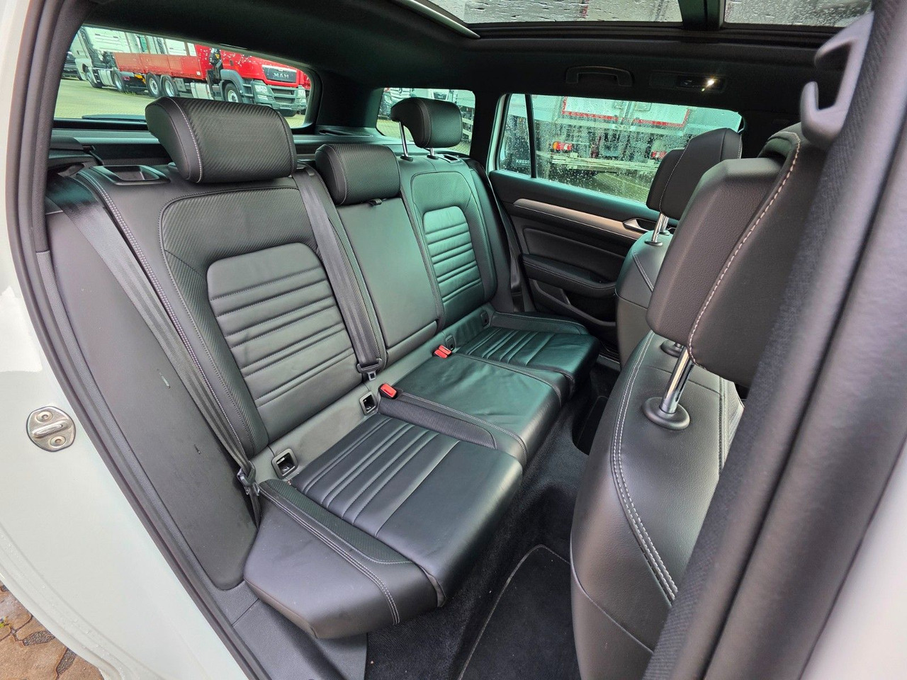 Karavan Volkswagen Passat Variant Highline BMT/Start-Stopp: slika Karavan Volkswagen Passat Variant Highline BMT/Start-Stopp