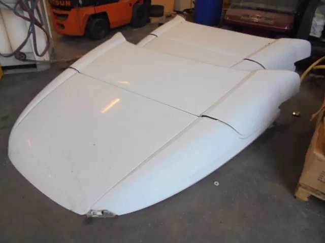 DAF 106 - Aerodinamika/ Spojler: slika DAF 106 - Aerodinamika/ Spojler DAF 106 - Aerodinamika/ Spojler: slika DAF 106 - Aerodinamika/ Spojler