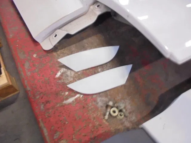 DAF 106 - Aerodinamika/ Spojler: slika DAF 106 - Aerodinamika/ Spojler DAF 106 - Aerodinamika/ Spojler: slika DAF 106 - Aerodinamika/ Spojler