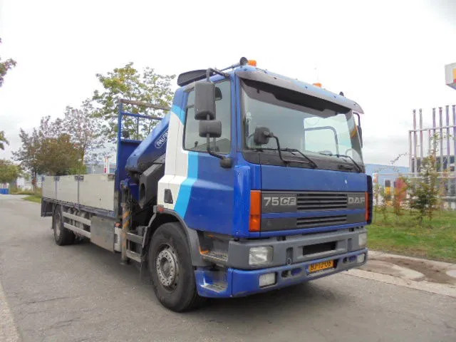 DAF 75.270 4X2 NL TRUCK - Kamion s kranom: slika DAF 75.270 4X2 NL TRUCK - Kamion s kranom DAF 75.270 4X2 NL TRUCK - Kamion s kranom: slika DAF 75.270 4X2 NL TRUCK - Kamion s kranom