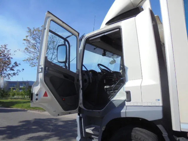 Kamion sandučar DAF CF 250 FA LOW KM NL TRUCK: slika Kamion sandučar DAF CF 250 FA LOW KM NL TRUCK Kamion sandučar DAF CF 250 FA LOW KM NL TRUCK: slika Kamion sandučar DAF CF 250 FA LOW KM NL TRUCK