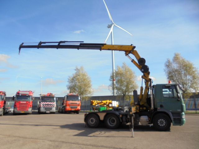 DAF CF 85.410 FTN - Kamion s kranom: slika DAF CF 85.410 FTN - Kamion s kranom DAF CF 85.410 FTN - Kamion s kranom: slika DAF CF 85.410 FTN - Kamion s kranom