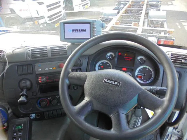 Kamion za odvoz smeća DAF FAN CF250 6X2 EEV: slika Kamion za odvoz smeća DAF FAN CF250 6X2 EEV