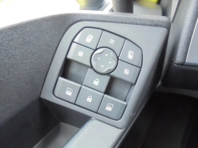 Novi Kamion sandučar DAF XD 370 FA DEMO MET FABRIEKS GARANTIE: slika Novi Kamion sandučar DAF XD 370 FA DEMO MET FABRIEKS GARANTIE