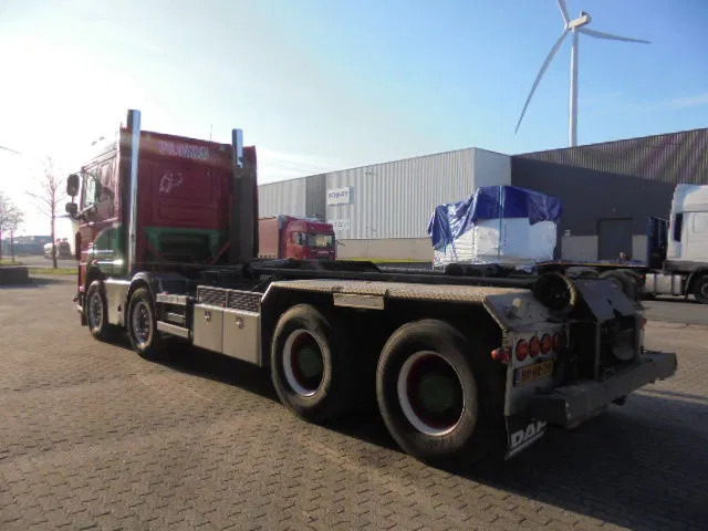 DAF XF 105 410 FAD 8X4 STEEL SUSPENSION - Kamion s kukastom dizalicom: slika DAF XF 105 410 FAD 8X4 STEEL SUSPENSION - Kamion s kukastom dizalicom DAF XF 105 410 FAD 8X4 STEEL SUSPENSION - Kamion s kukastom dizalicom: slika DAF XF 105 410 FAD 8X4 STEEL SUSPENSION - Kamion s kukastom dizalicom