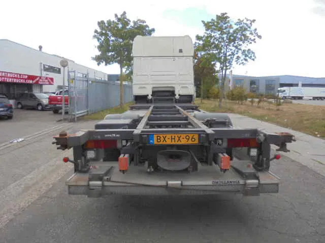 DAF XF 105 410 NL truck - Transporter kontejnera/ Kamion s izmjenjivim sanducima: slika DAF XF 105 410 NL truck - Transporter kontejnera/ Kamion s izmjenjivim sanducima DAF XF 105 410 NL truck - Transporter kontejnera/ Kamion s izmjenjivim sanducima: slika DAF XF 105 410 NL truck - Transporter kontejnera/ Kamion s izmjenjivim sanducima