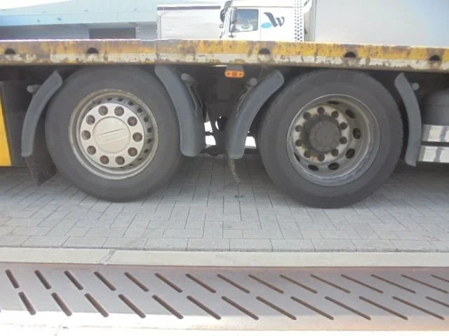 DAF XF 510 FAR 6X2 - Kamion s otvorenim sandukom: slika DAF XF 510 FAR 6X2 - Kamion s otvorenim sandukom DAF XF 510 FAR 6X2 - Kamion s otvorenim sandukom: slika DAF XF 510 FAR 6X2 - Kamion s otvorenim sandukom