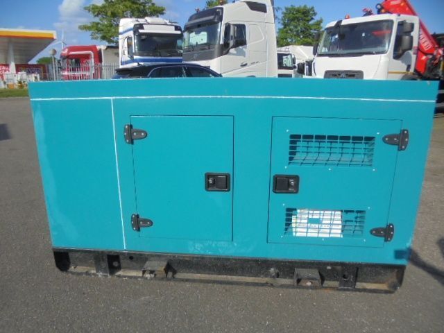 Damatt CA-30 - Generatorski set: slika Damatt CA-30 - Generatorski set Damatt CA-30 - Generatorski set: slika Damatt CA-30 - Generatorski set