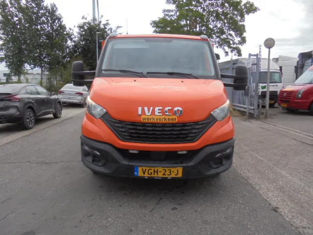 Iveco Daily 35C14 - Dostavno vozilo: slika Iveco Daily 35C14 - Dostavno vozilo Iveco Daily 35C14 - Dostavno vozilo: slika Iveco Daily 35C14 - Dostavno vozilo