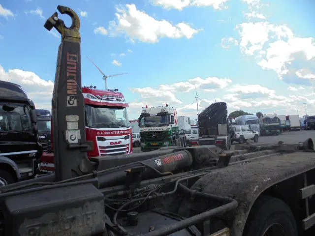 Kamion s kabelskim sustavom Ginaf X 3232 S 6X4 NL TRUCK: slika Kamion s kabelskim sustavom Ginaf X 3232 S 6X4 NL TRUCK