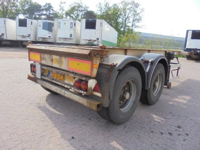 Groenewegen 20CC-15-18 STEEL SPRINGS - Transporter kontejnera/ Poluprikolica s izmjenjivim sanducima: slika Groenewegen 20CC-15-18 STEEL SPRINGS - Transporter kontejnera/ Poluprikolica s izmjenjivim sanducima Groenewegen 20CC-15-18 STEEL SPRINGS - Transporter kontejnera/ Poluprikolica s izmjenjivim sanducima: slika Groenewegen 20CC-15-18 STEEL SPRINGS - Transporter kontejnera/ Poluprikolica s izmjenjivim sanducima