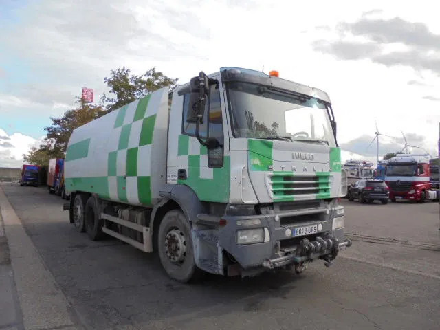 Iveco Stralis 270 - Kamion cisterna: slika Iveco Stralis 270 - Kamion cisterna Iveco Stralis 270 - Kamion cisterna: slika Iveco Stralis 270 - Kamion cisterna